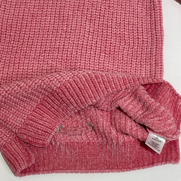 Pink Republic Juniors' Pink Sweater - Picture 5 of 9